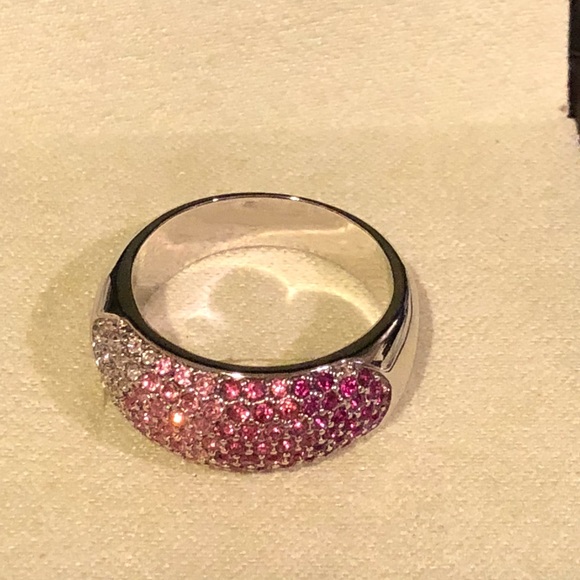 White, pink and dark pink crystal ring - Picture 2 of 3
